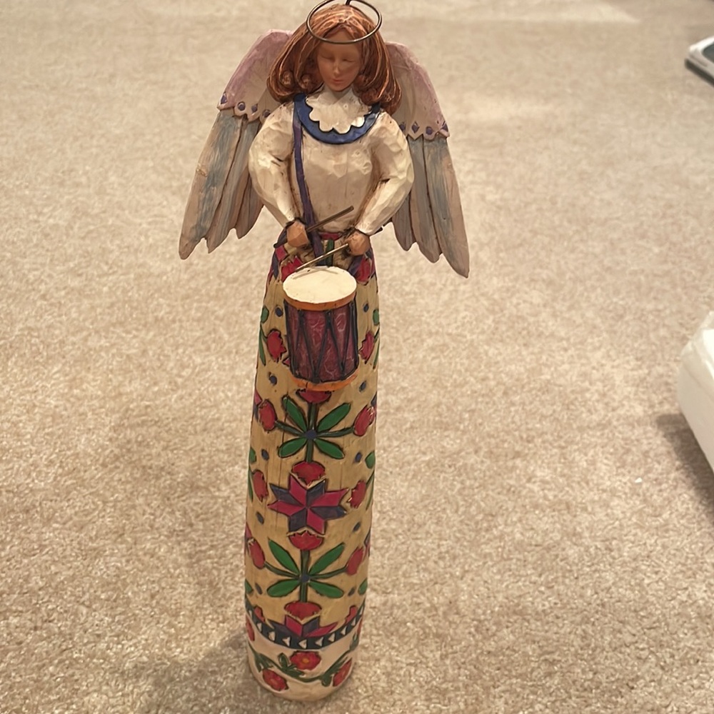 Jim Shore tall figurine “Music Warms The Heart And Soothes The Soul”. New in box